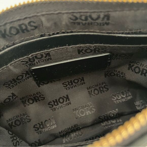 Set of 2 MK Michael Kors Jet Set Signature Logo Wristlet Mini Bag Black Taupe - Picture 5 of 9